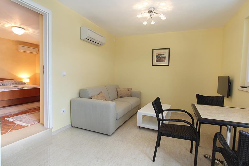 Apartments Barbara 斯拉诺 客房 照片