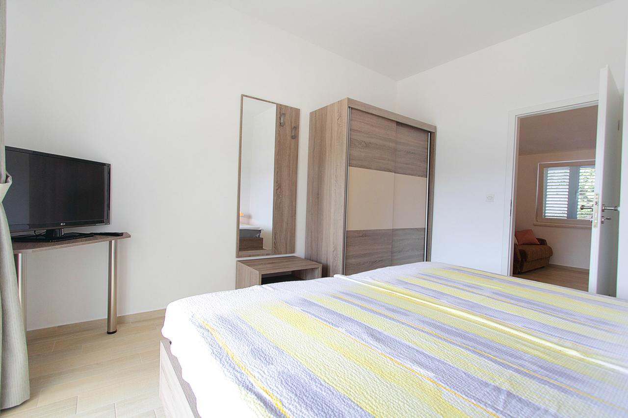 Apartments Barbara 斯拉诺 外观 照片