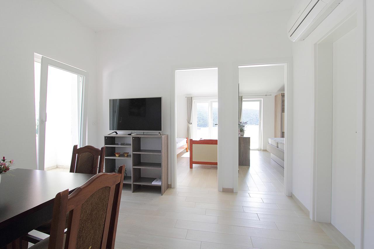Apartments Barbara 斯拉诺 外观 照片