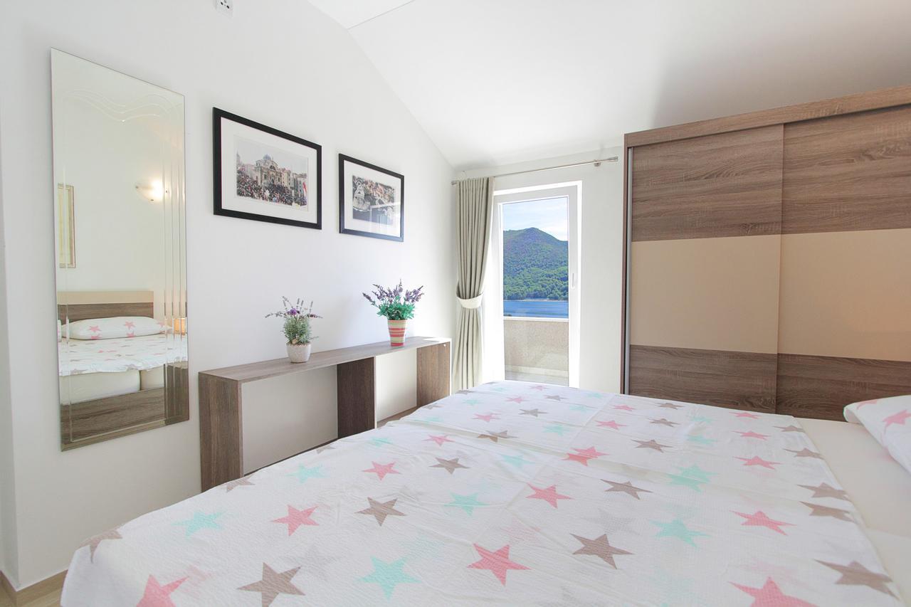 Apartments Barbara 斯拉诺 外观 照片